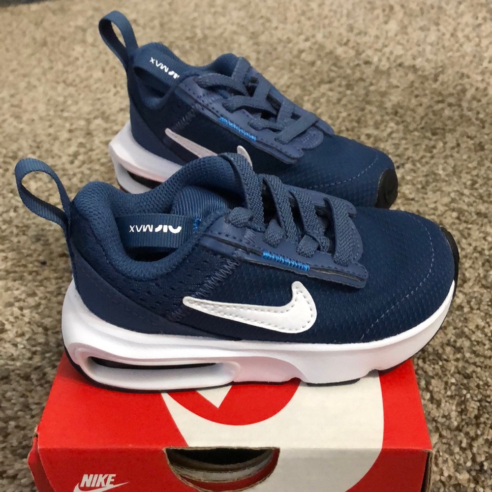 brand new Nike infant shoes